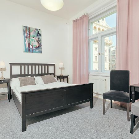Hostel Mikoláše Alše Prága Kültér fotó