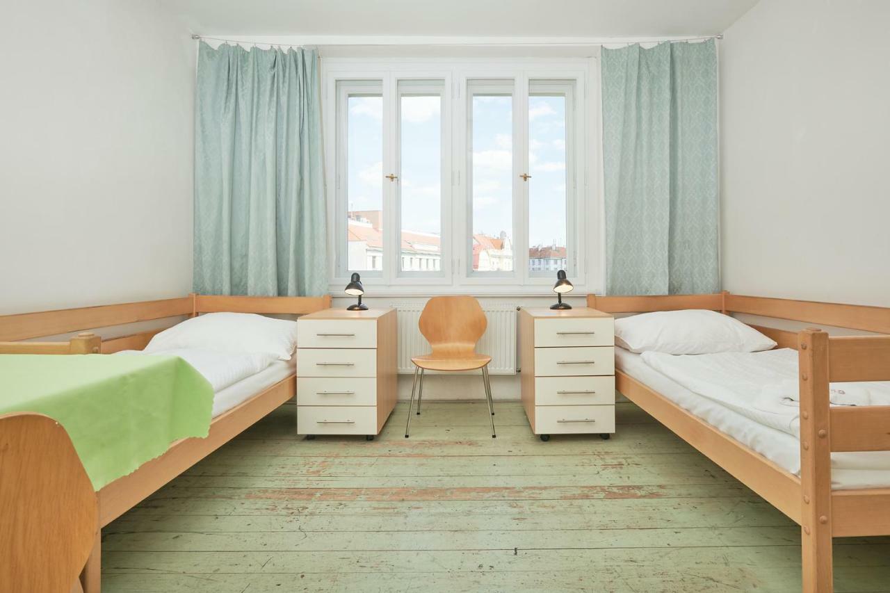Hostel Mikoláše Alše Prága Kültér fotó