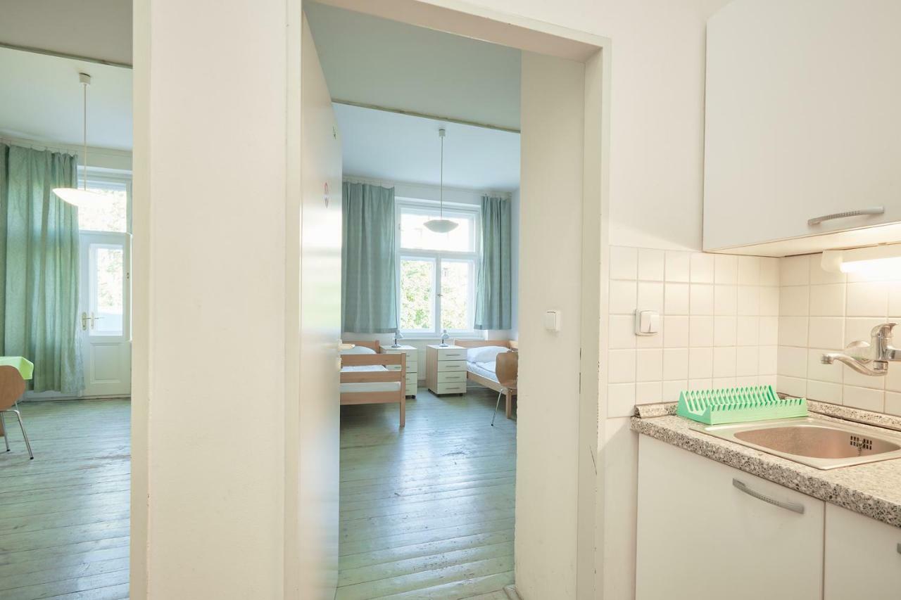 Hostel Mikoláše Alše Prága Kültér fotó